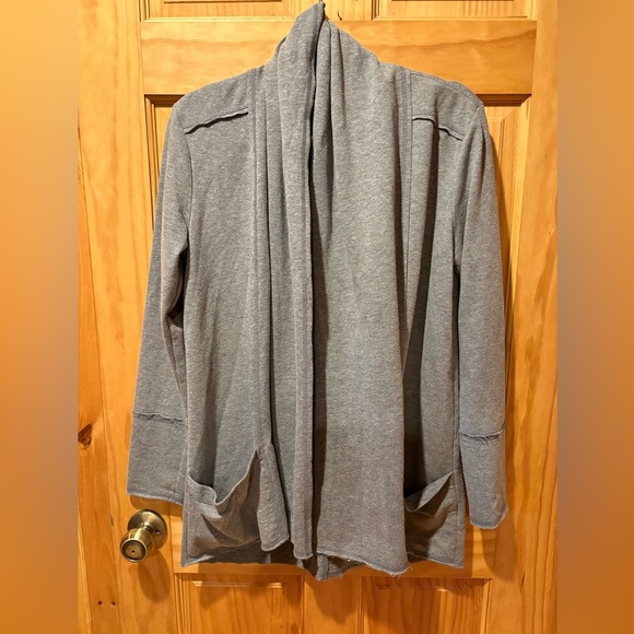 Maurices Women's Open Front grey Cardigan raw edge size M - Picture 1 of 9